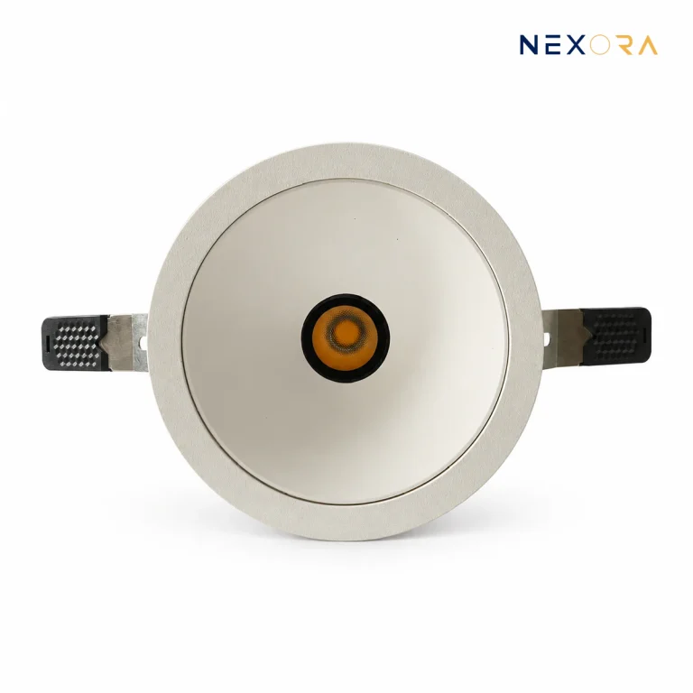Đèn spotlight âm trần chống chói NEXORA XC-75SH nhìn từ mặt trước